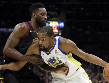 Πρωταθλητές με «σκούπα» οι Γουόριορς - Άλωσαν με 108-85 το Κλίβελαντ και κατέκτησαν τον τίτλο